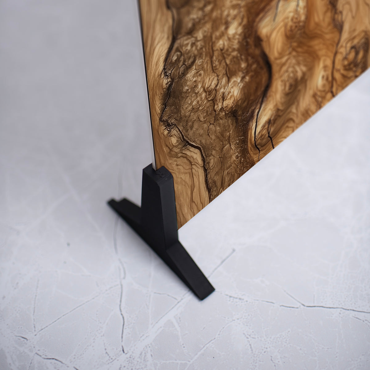 Vivid Olive Wood