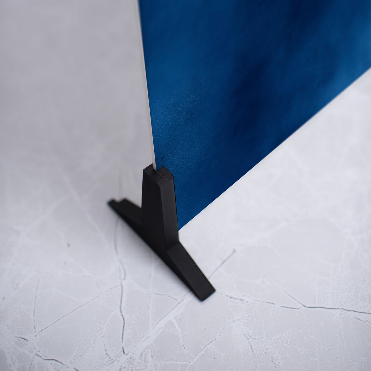 Lustrous Deep Blue Soft Subtle
